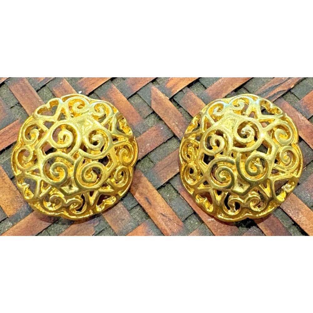 Vintage Gold Tone Textured Swirls Clip On Earrings Identical to Napier